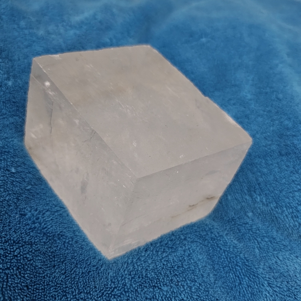 693g, Mega ICELAND CALCITE/Iceland Spar, 75x65x50mm, NEW!